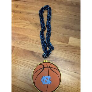 North Carolina Tar Heels Oversized Necklace, Hype Chain Basketball